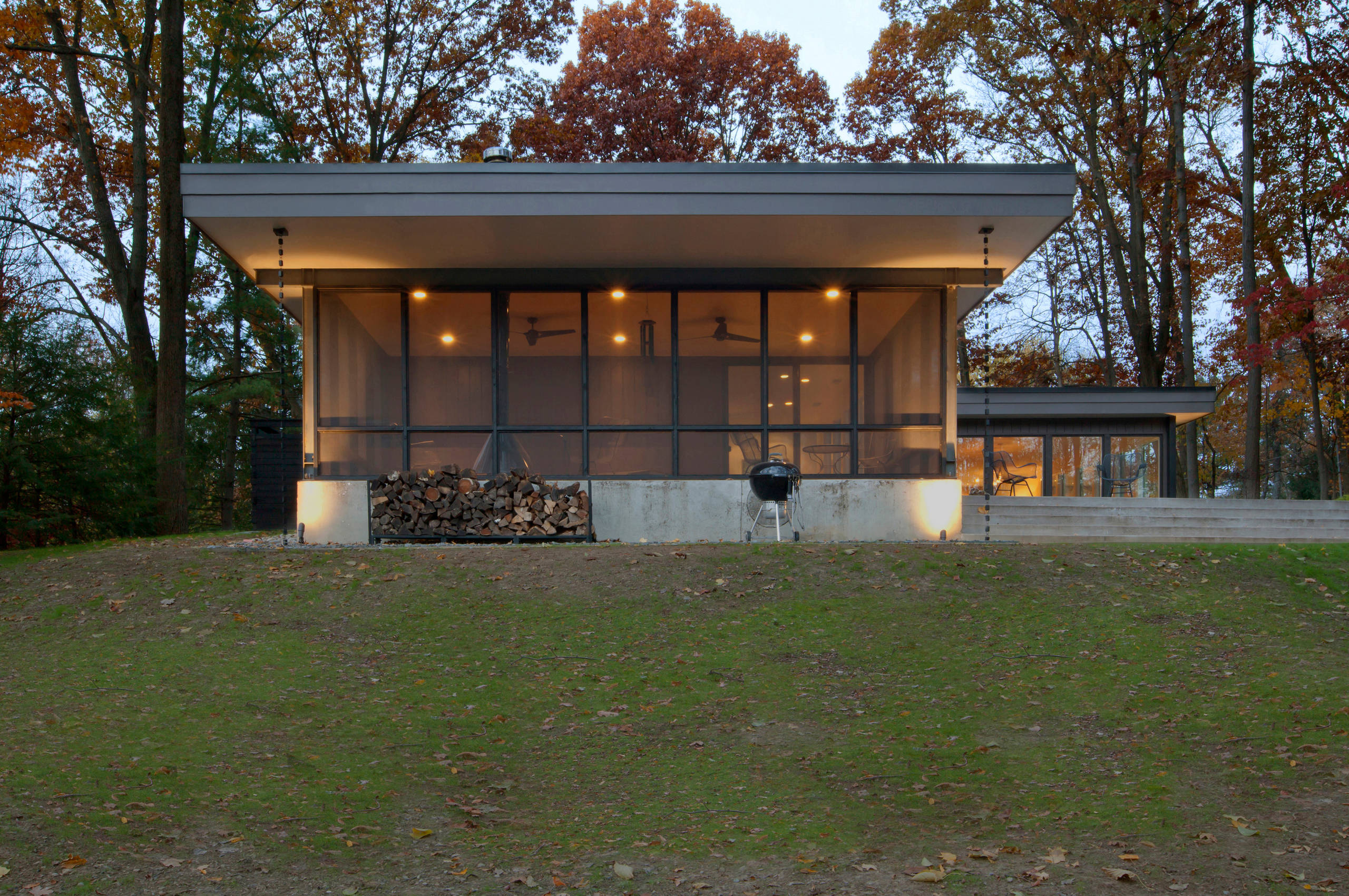 screened-in porch in Cleveland, TN